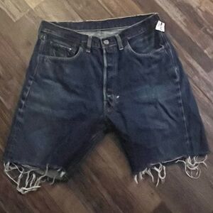 Levi's Classic 501 button-fly Blue Denim cut-off Jean Shorts Size 34 runs small
